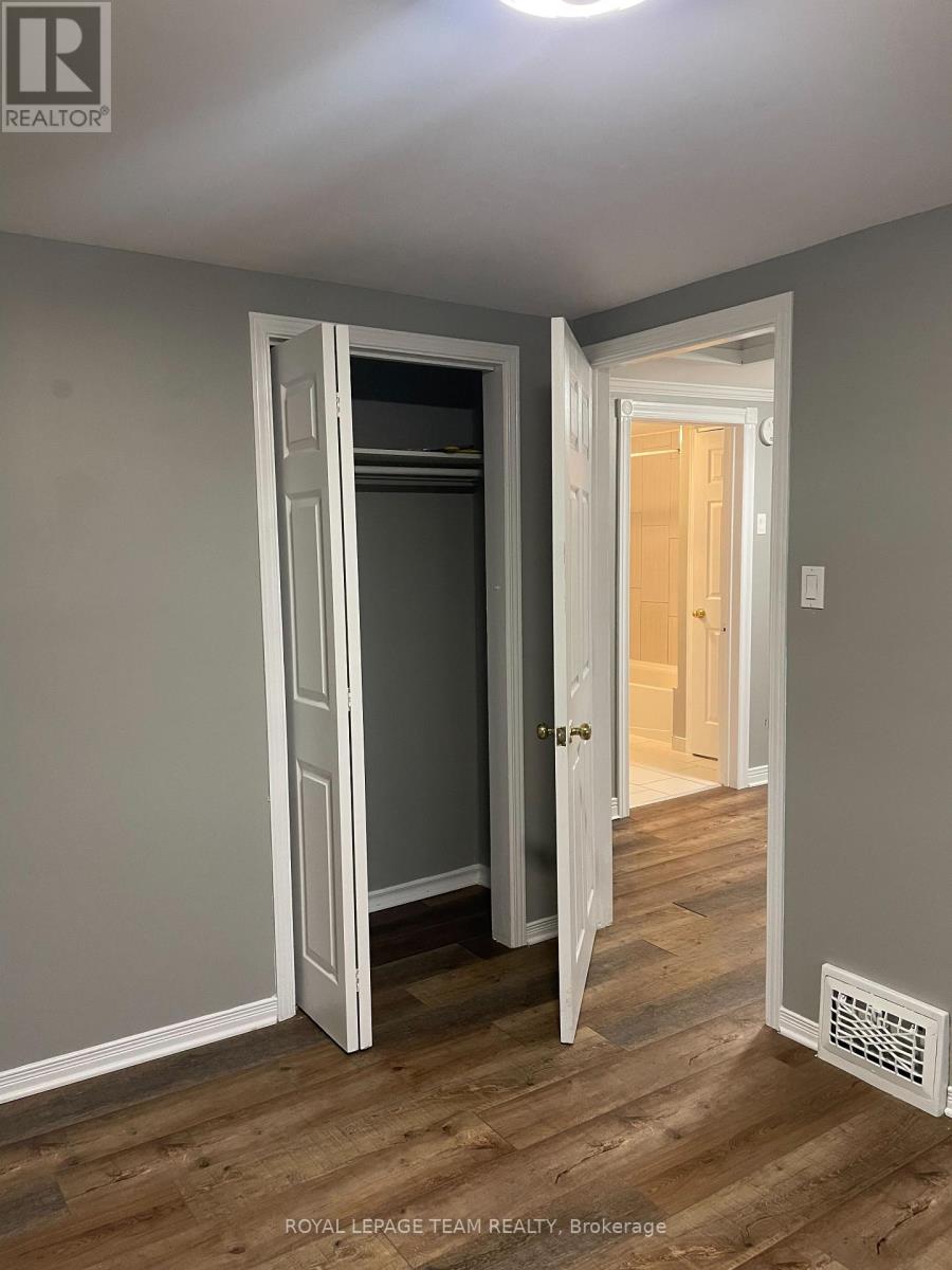 1297 Kitchener Avenue, Ottawa, Ontario  K1V 6W3 - Photo 16 - X12884304