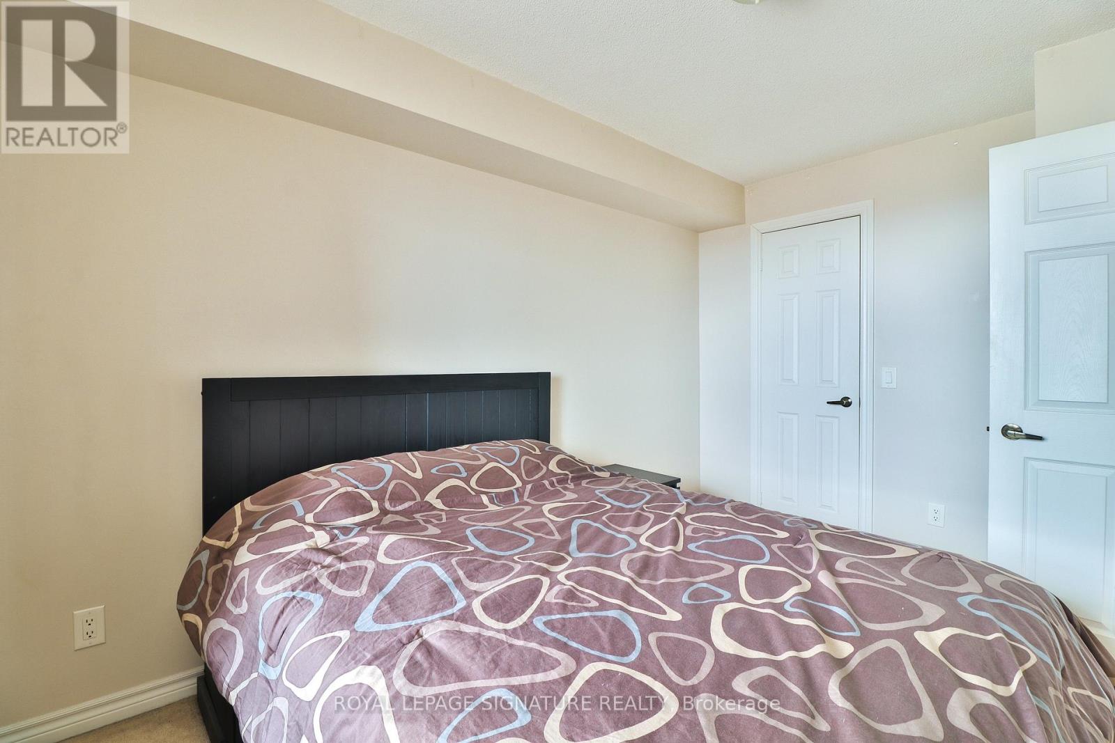 2021 - 700 Humberwood Boulevard, Toronto, Ontario  M9W 7J4 - Photo 25 - W12893682