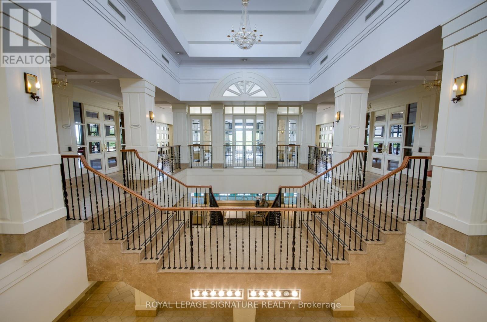 2021 - 700 Humberwood Boulevard, Toronto, Ontario  M9W 7J4 - Photo 4 - W12893682