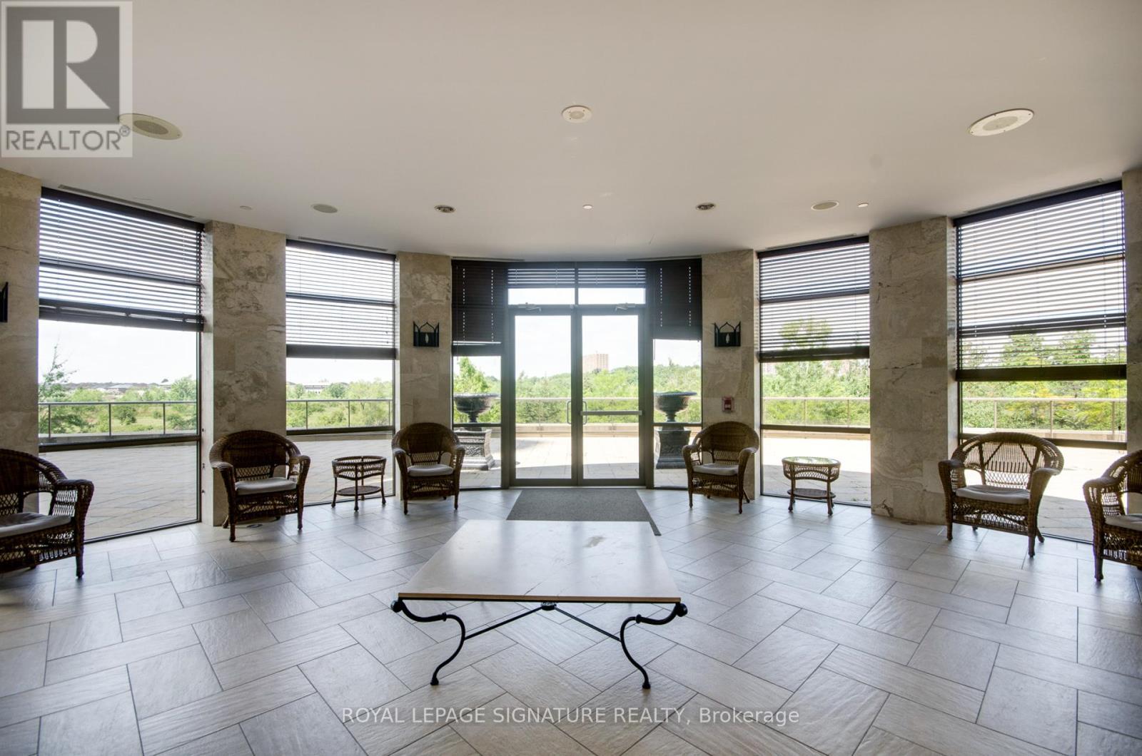 2021 - 700 Humberwood Boulevard, Toronto, Ontario  M9W 7J4 - Photo 8 - W12893682