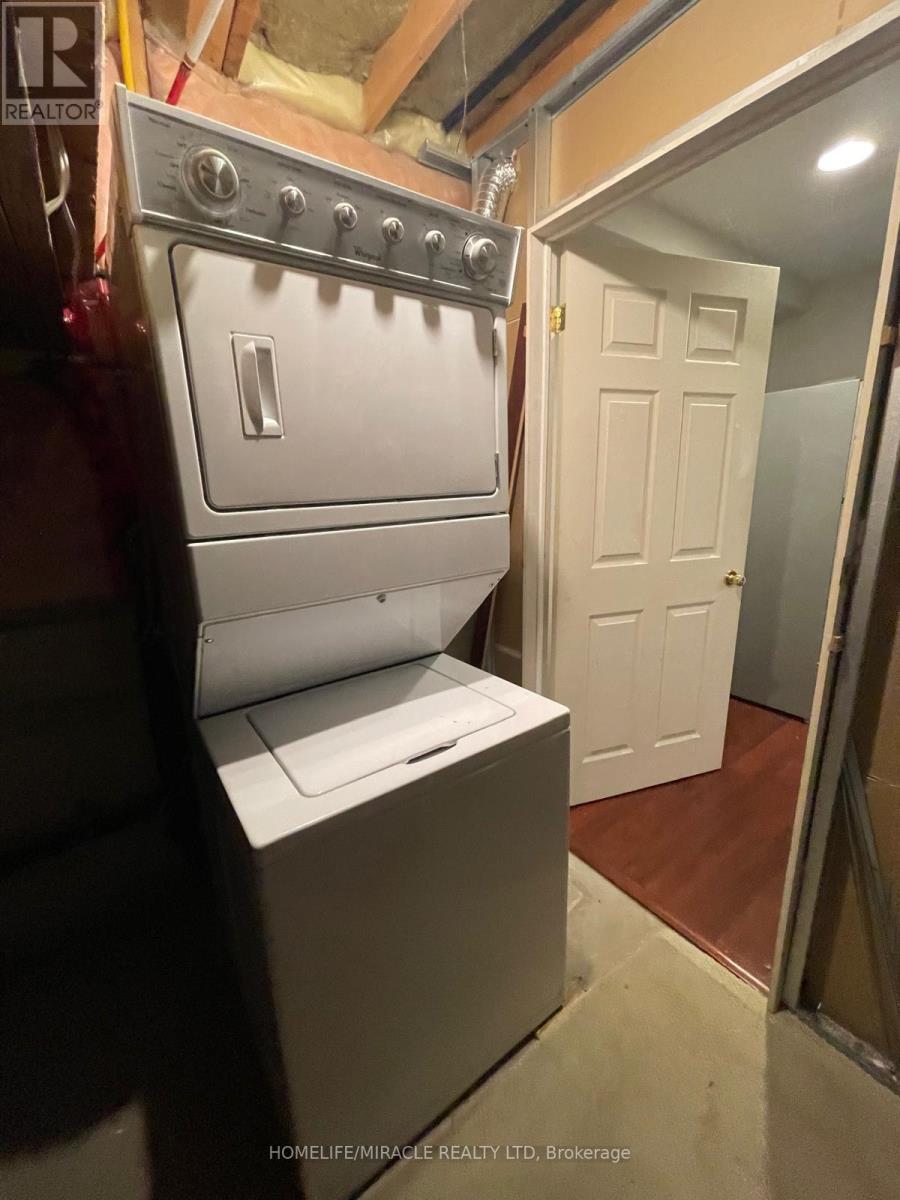 5547 Wheatland Court, Mississauga, Ontario  L5V 2E4 - Photo 10 - W12893734