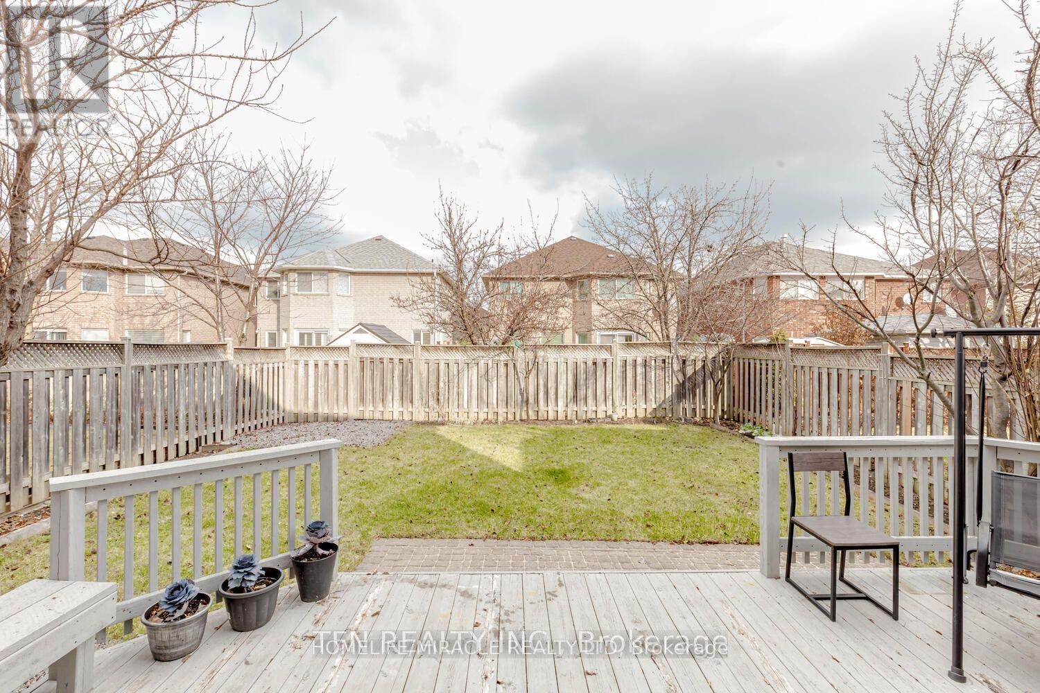 5547 Wheatland Court, Mississauga, Ontario  L5V 2E4 - Photo 13 - W12893734