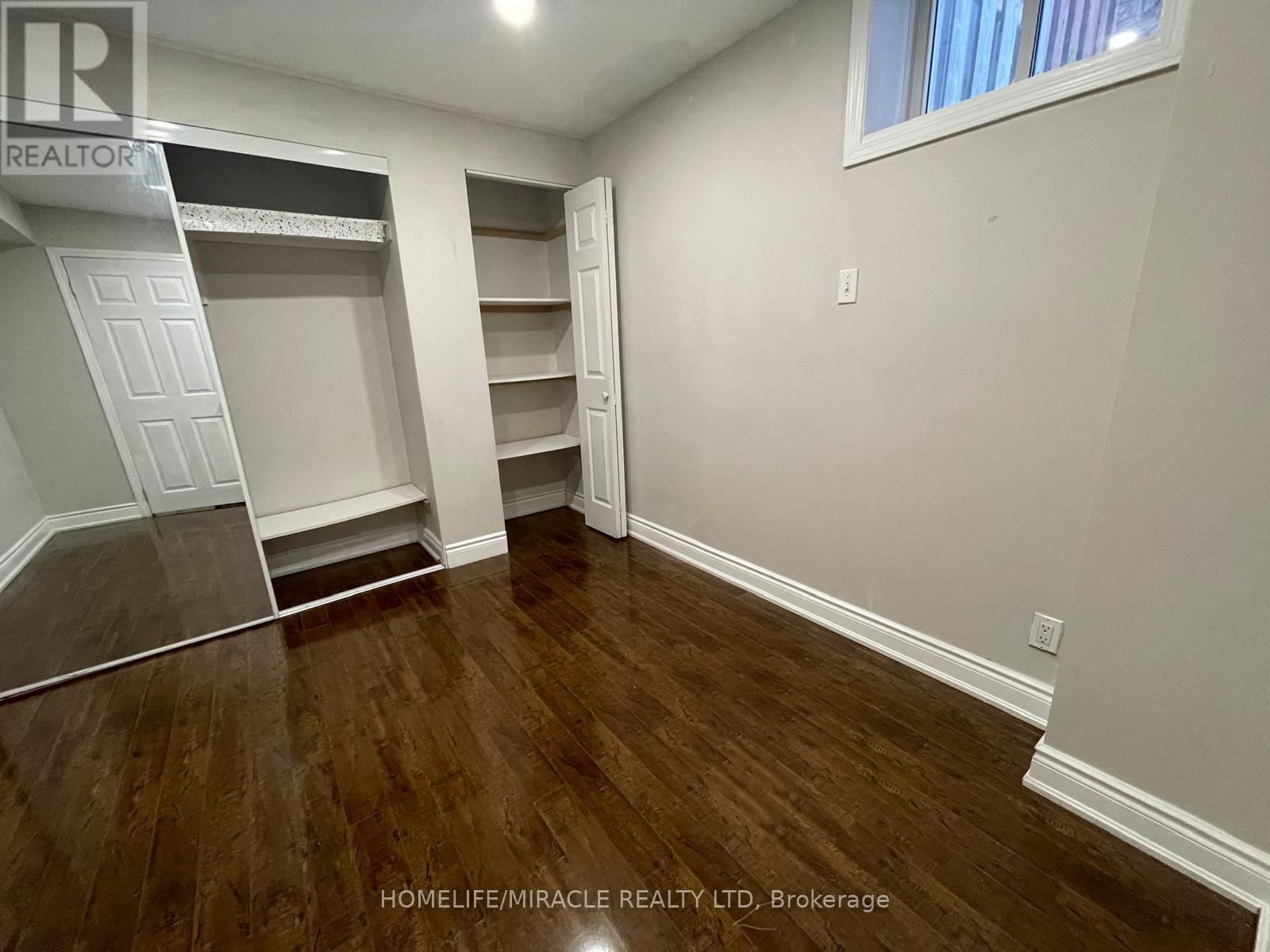 5547 Wheatland Court, Mississauga, Ontario  L5V 2E4 - Photo 6 - W12893734