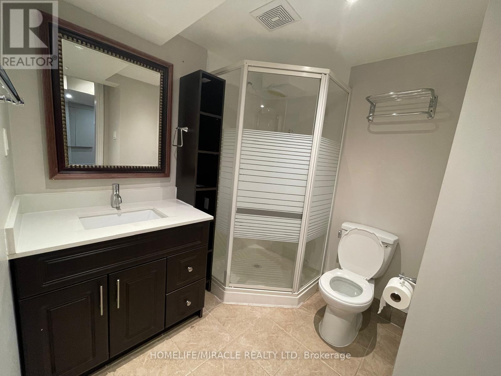 5547 Wheatland Court, Mississauga, Ontario  L5V 2E4 - Photo 7 - W12893734