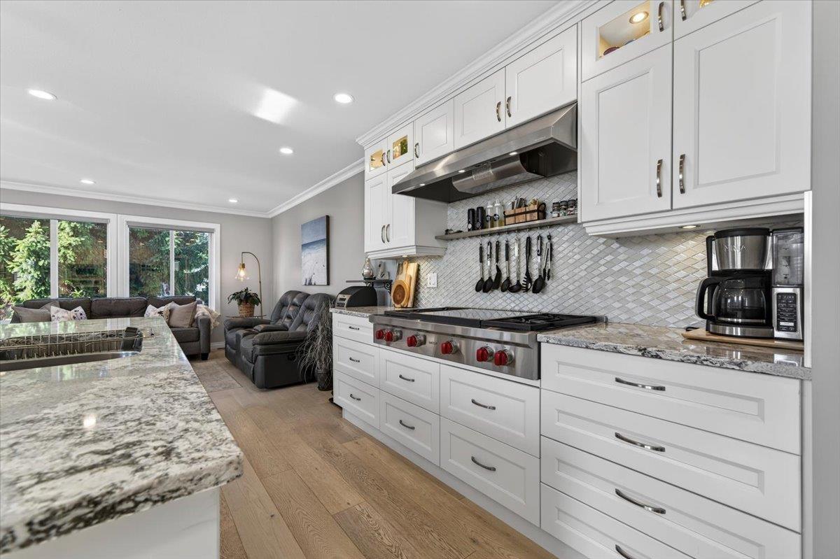 927 Kent Street, White Rock, British Columbia  V4B 4S9 - Photo 6 - R3100709