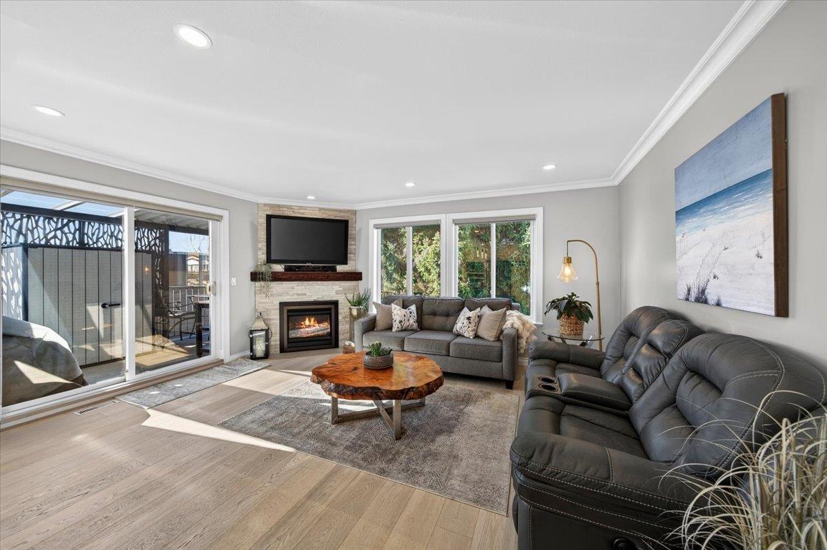 927 Kent Street, White Rock, British Columbia  V4B 4S9 - Photo 8 - R3100709