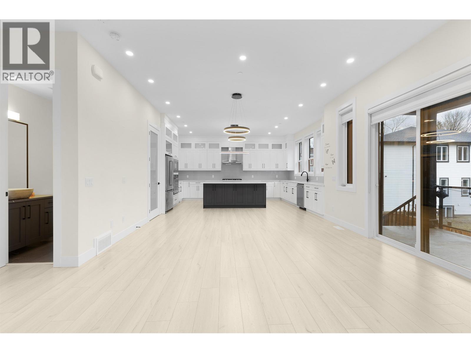 23680 132 Avenue, Maple Ridge, British Columbia  V4R 2S5 - Photo 3 - R3100452