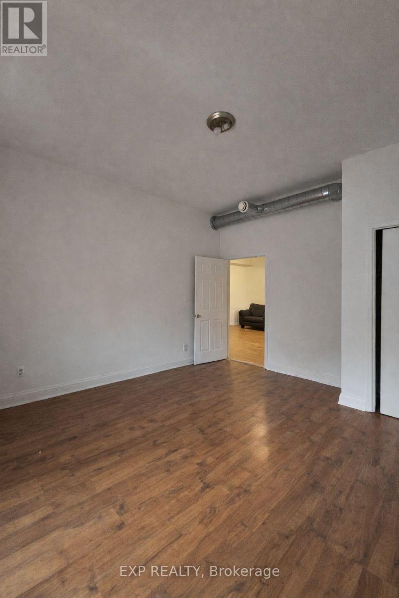 2 - 88 Colborne Street, Brantford, Ontario  N3T 2G5 - Photo 5 - X12893700