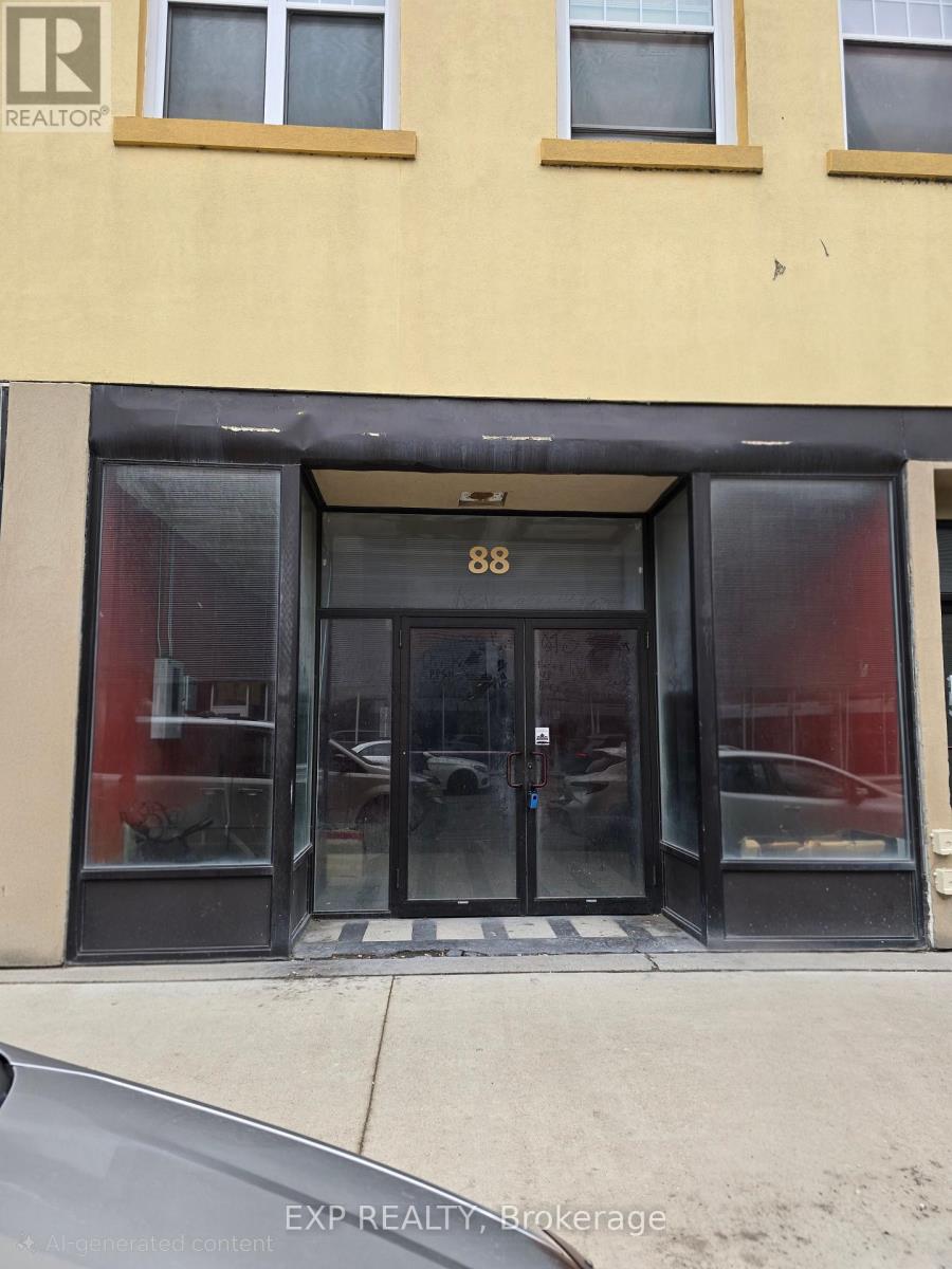 88 COLBORNE STREET, Brantford, Ontario