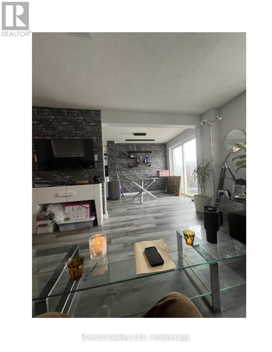 13 Raymond Crescent, Barrie (Painswick South), Ontario  L4N 0V4 - Photo 5 - S12891318