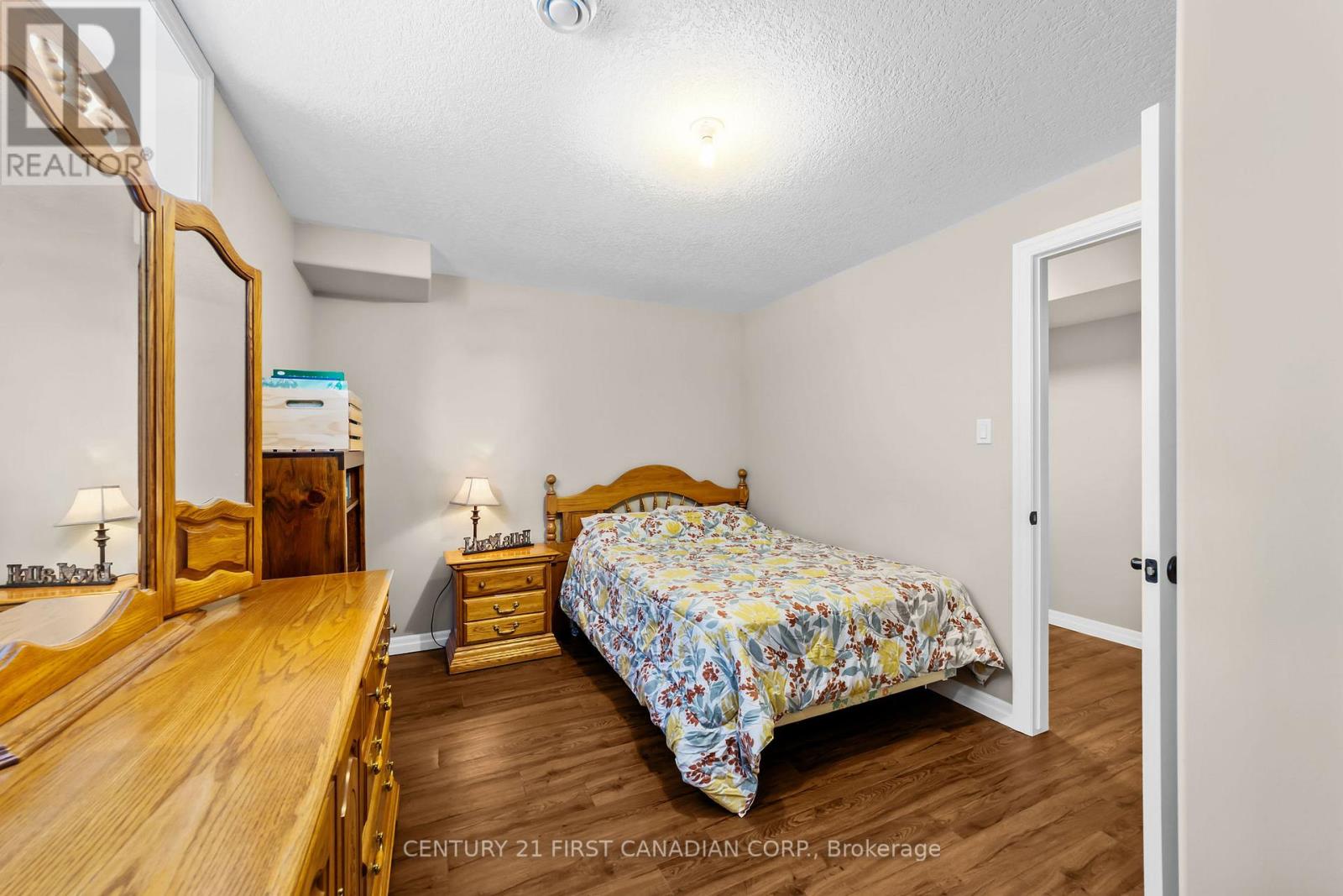 Photo 26 of 37 for 272 Walnut Street