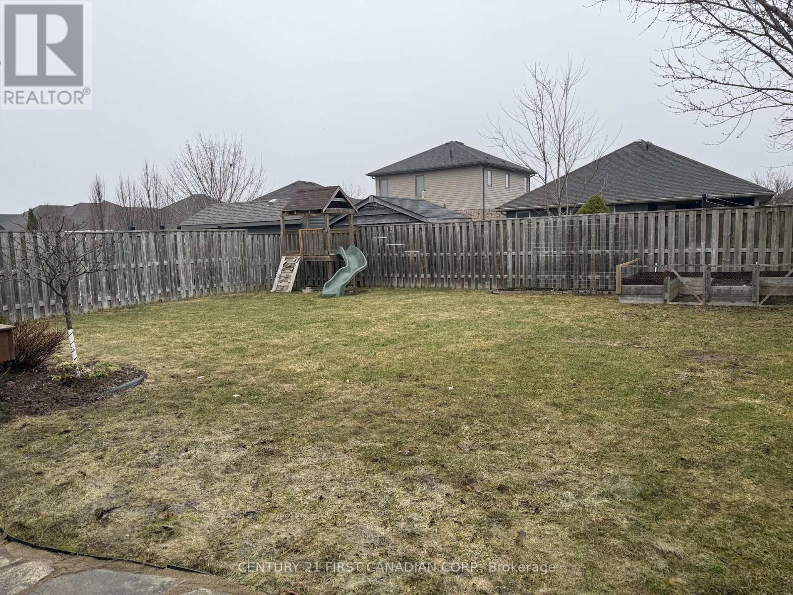 Photo 28 of 37 for 272 Walnut Street