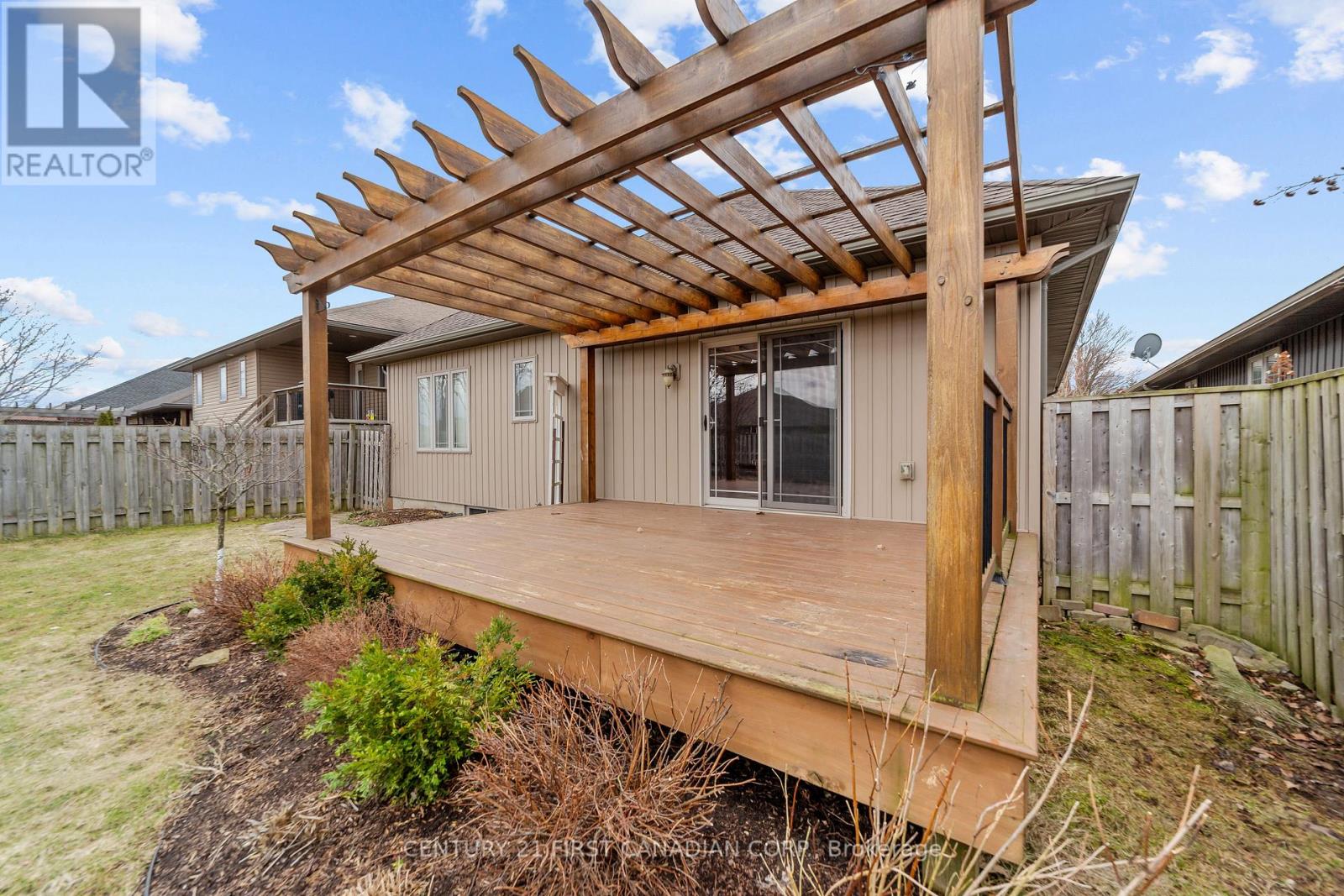 Photo 35 of 37 for 272 Walnut Street