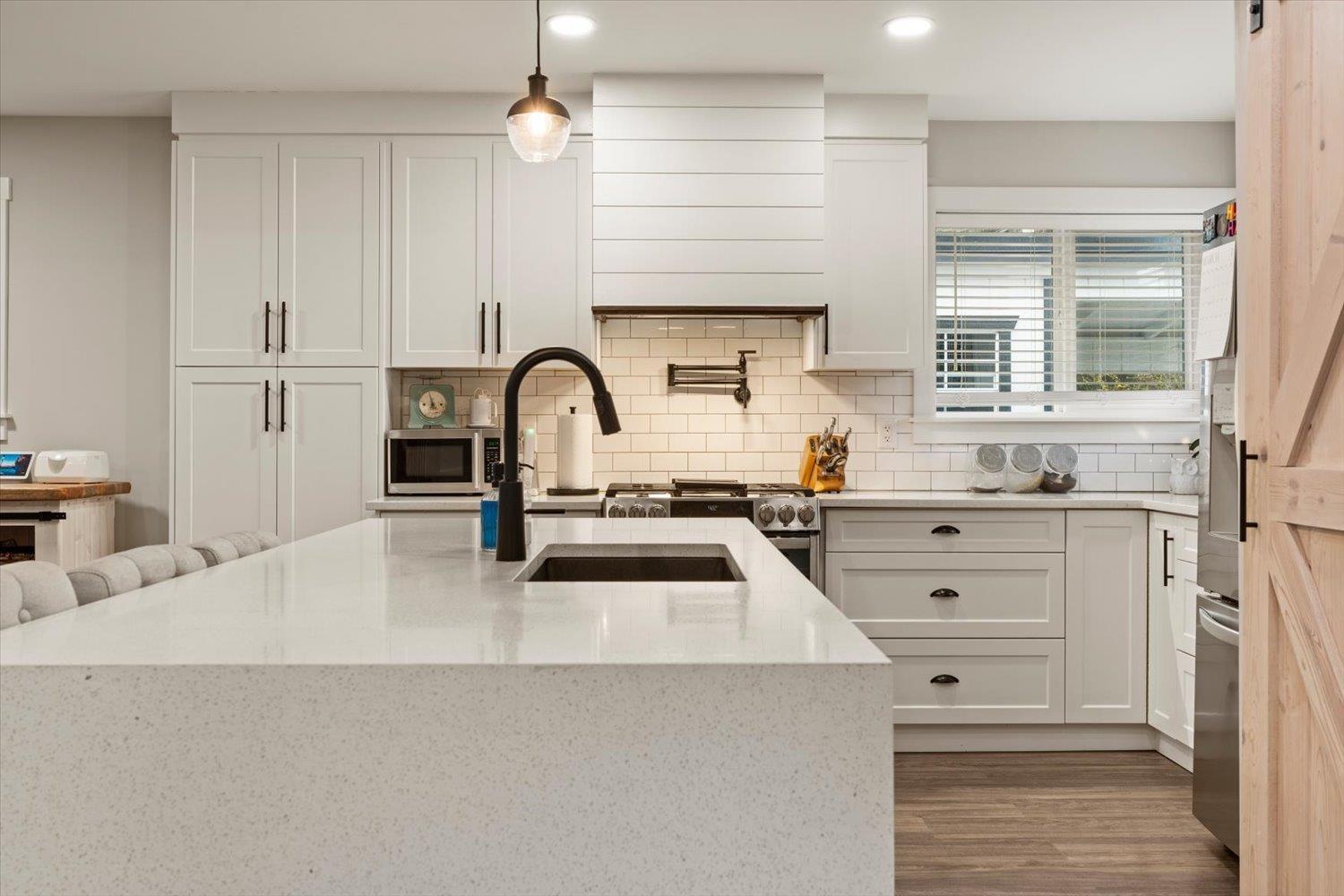 63690 Old Yale Road, Hope, Hope, British Columbia  V0X 1L2 - Photo 7 - R3098707