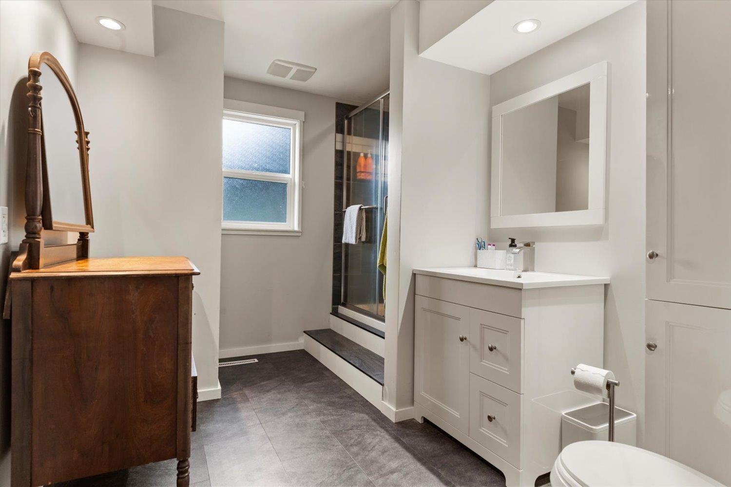 63690 Old Yale Road, Hope, Hope, British Columbia  V0X 1L2 - Photo 24 - R3098707