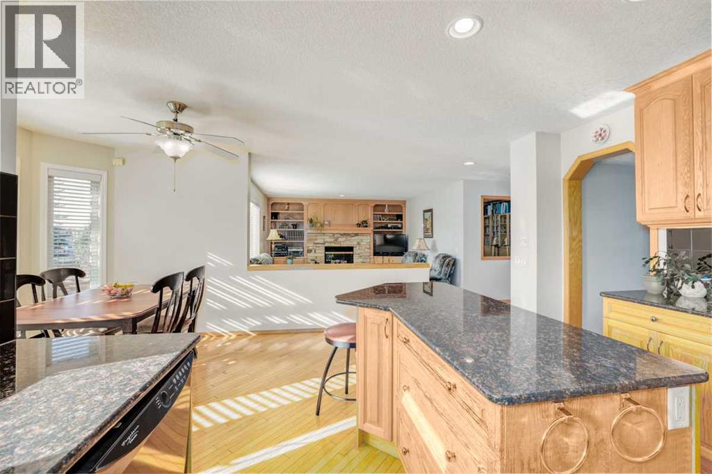 7 Chapala Terrace Se, Calgary, Alberta  T2X 3V8 - Photo 13 - A2286076