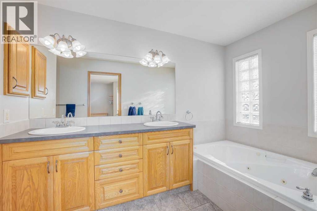 7 Chapala Terrace Se, Calgary, Alberta  T2X 3V8 - Photo 24 - A2286076