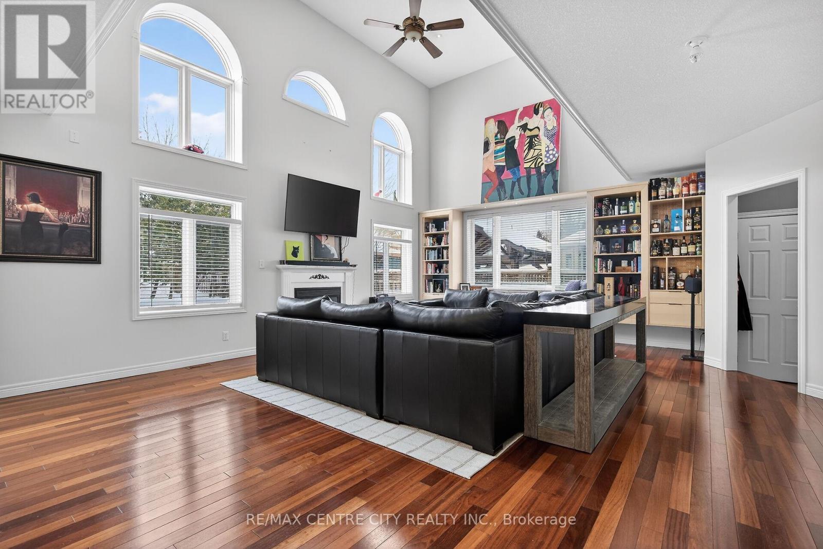 1260 Birchwood Drive, London South, Ontario  N6K 5C2 - Photo 10 - X12893756