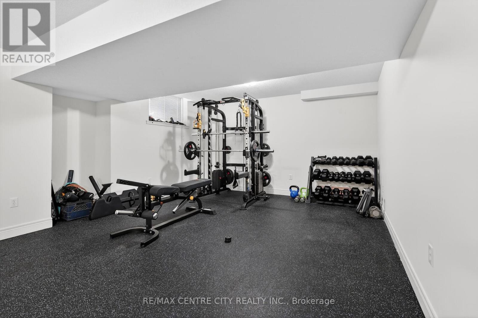 1260 Birchwood Drive, London South, Ontario  N6K 5C2 - Photo 24 - X12893756