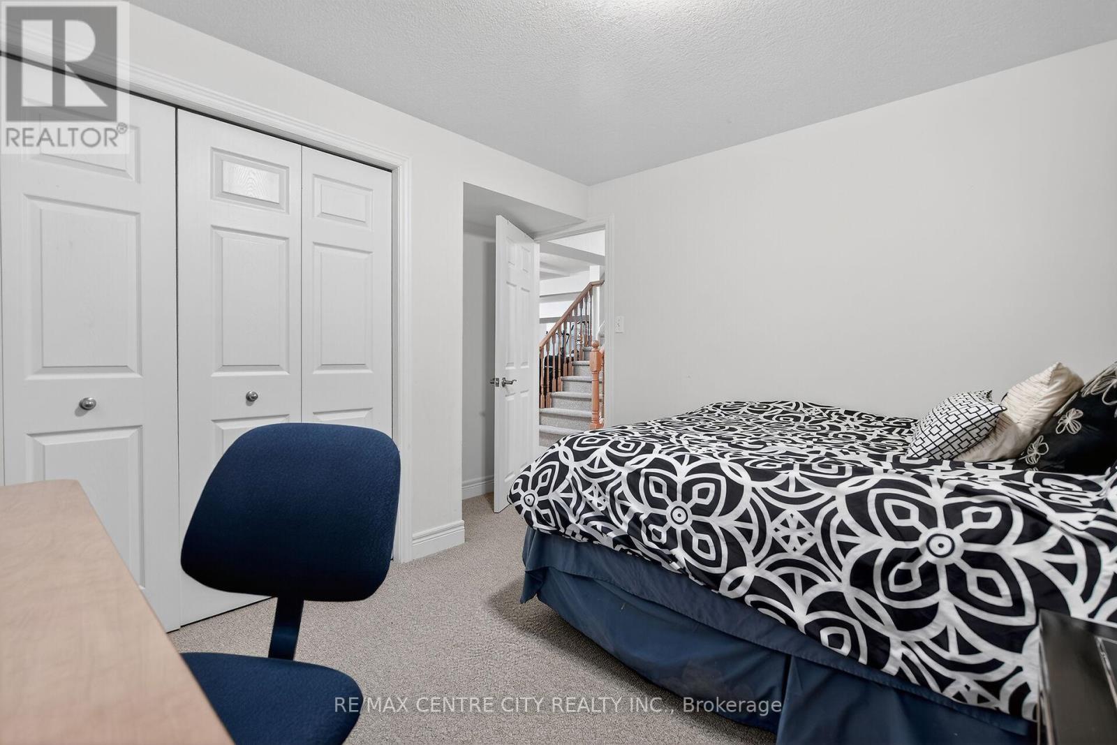 1260 Birchwood Drive, London South, Ontario  N6K 5C2 - Photo 25 - X12893756