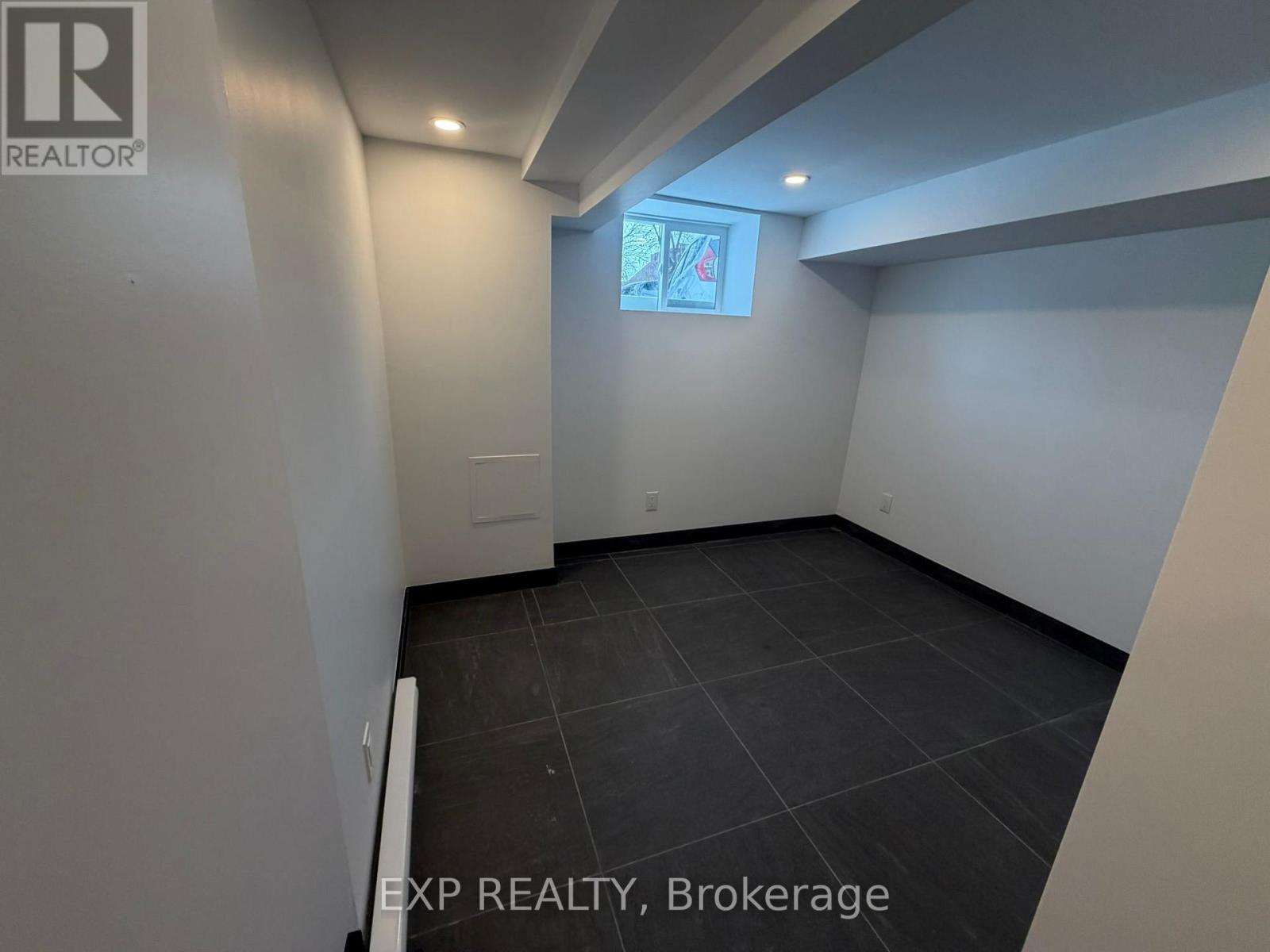 3 - 813 Norton Avenue, Ottawa, Ontario  K2B 5P5 - Photo 8 - X12893770