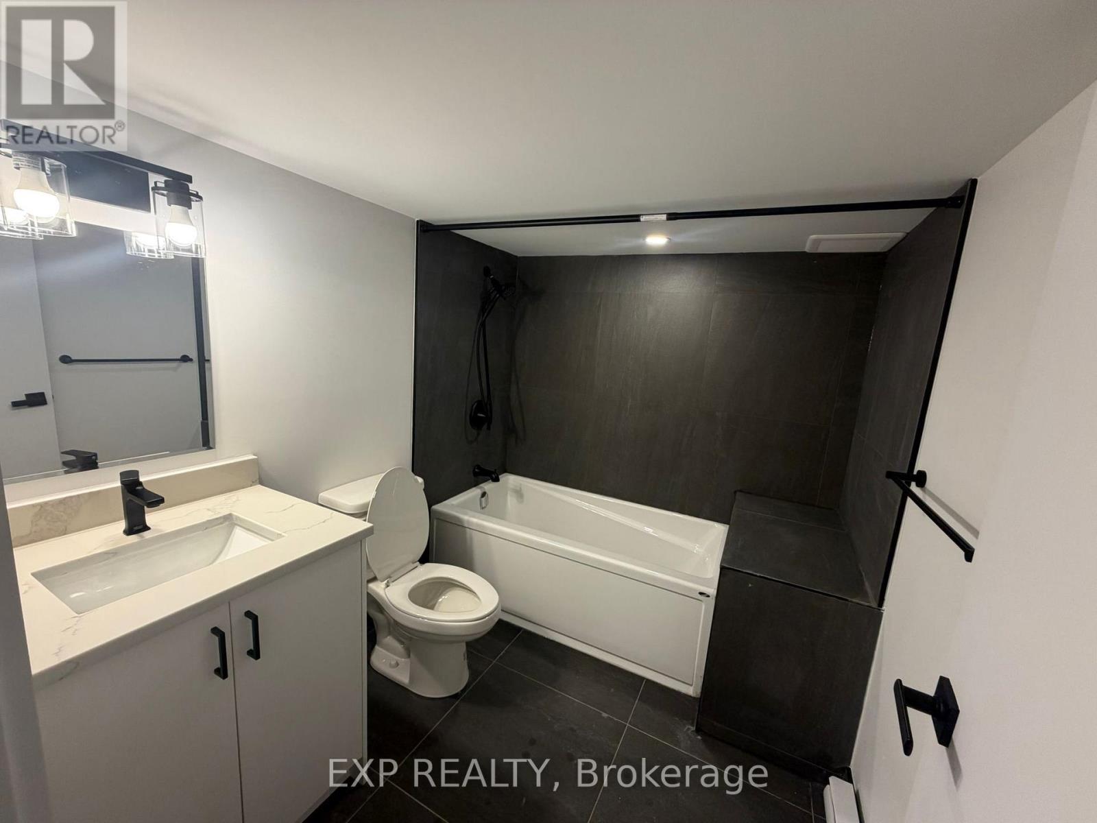 3 - 813 Norton Avenue, Ottawa, Ontario  K2B 5P5 - Photo 9 - X12893770