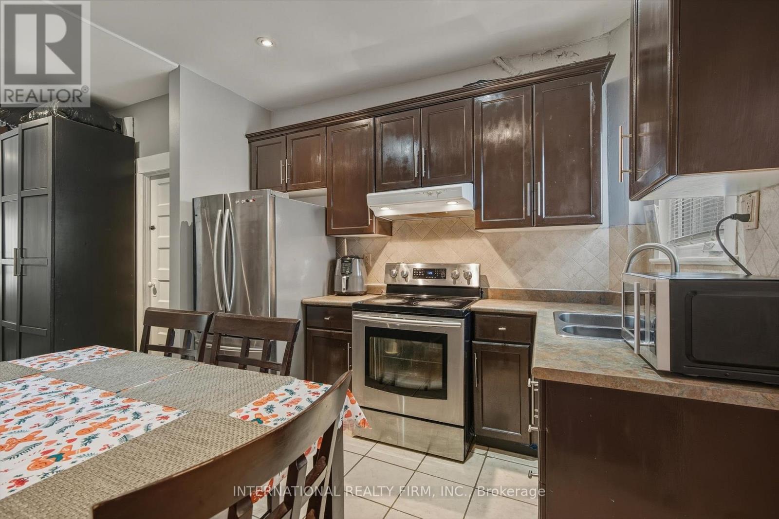 47 Via Italia, Toronto, Ontario  M6H 3R4 - Photo 38 - W12740936