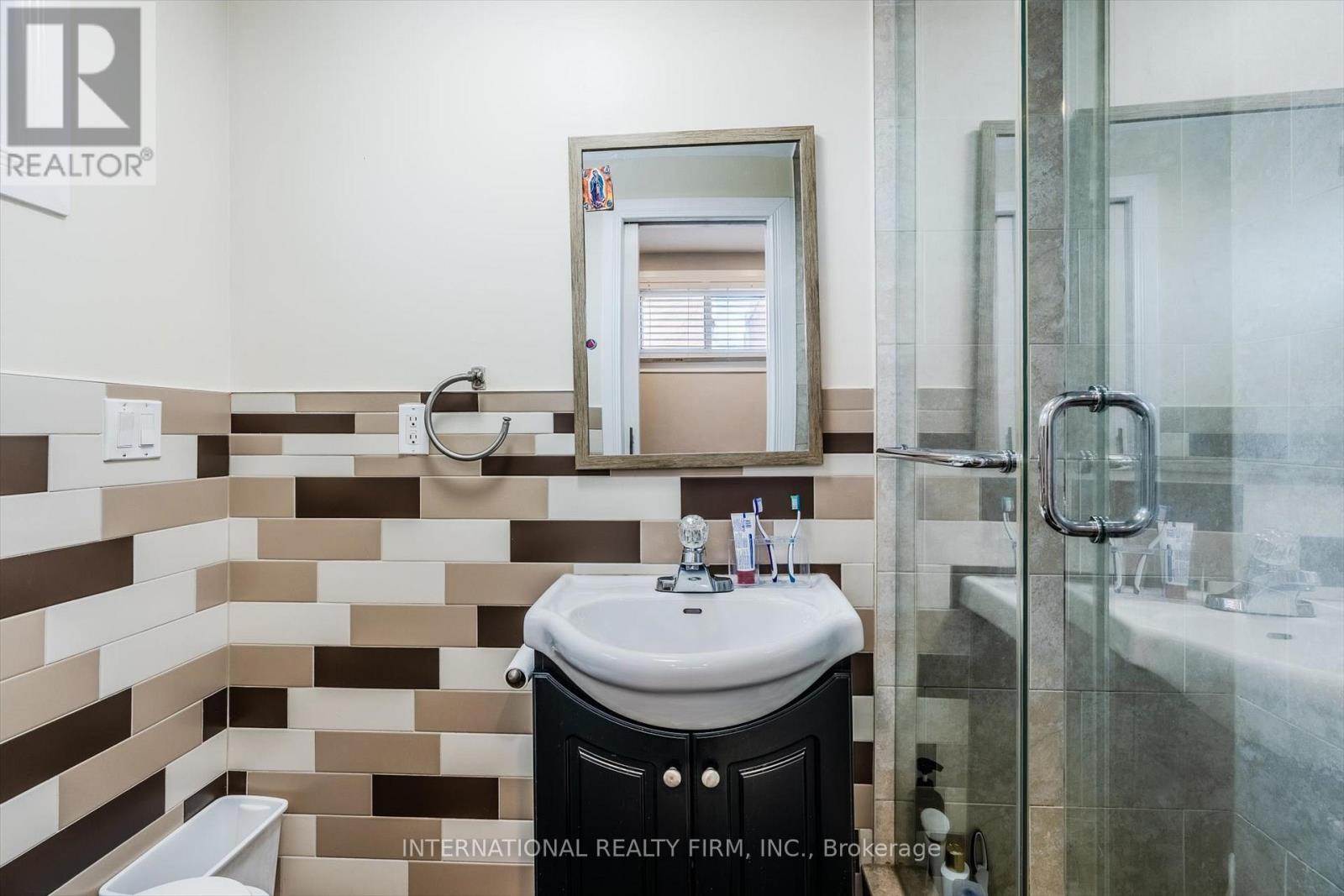 47 Via Italia, Toronto, Ontario  M6H 3R4 - Photo 43 - W12740936