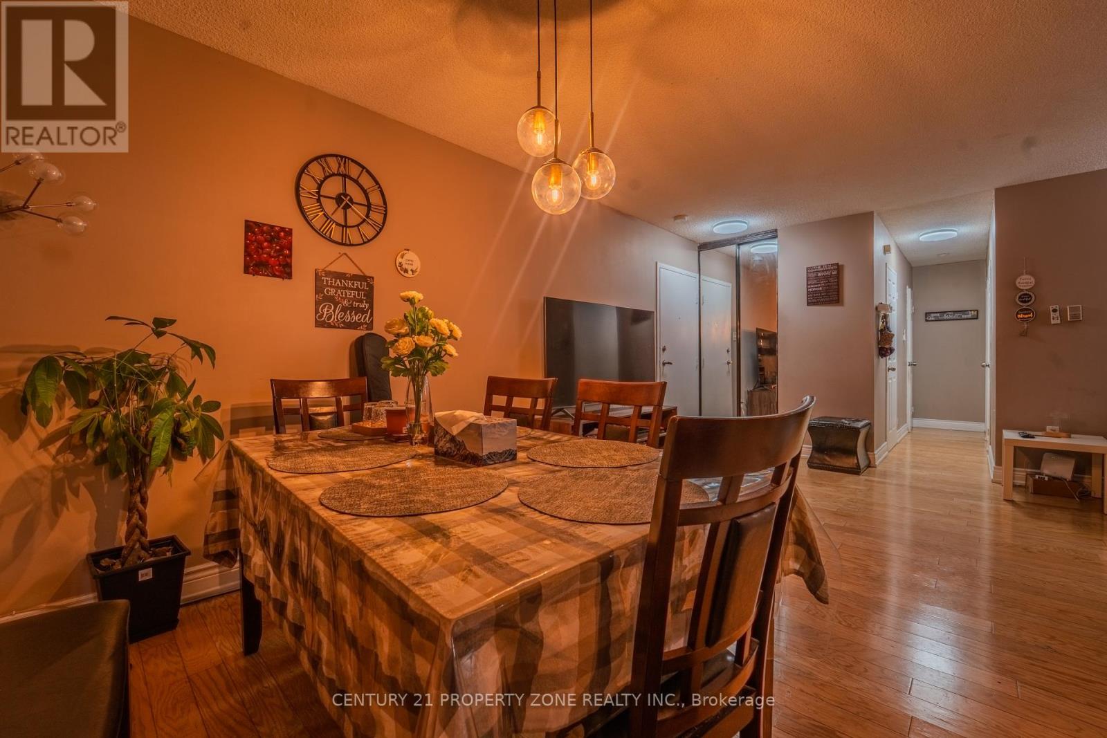 1021 - 1625 Bloor Street Ne, Mississauga, Ontario  L4X 1S3 - Photo 5 - W12893556