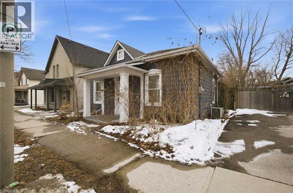 194 Brant Avenue, Brantford, Ontario  N3T 3H9 - Photo 3 - 40812892