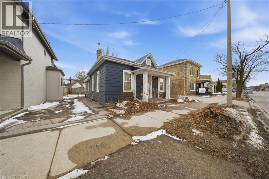 194 Brant Avenue, Brantford, Ontario  N3T 3H9 - Photo 4 - 40812892