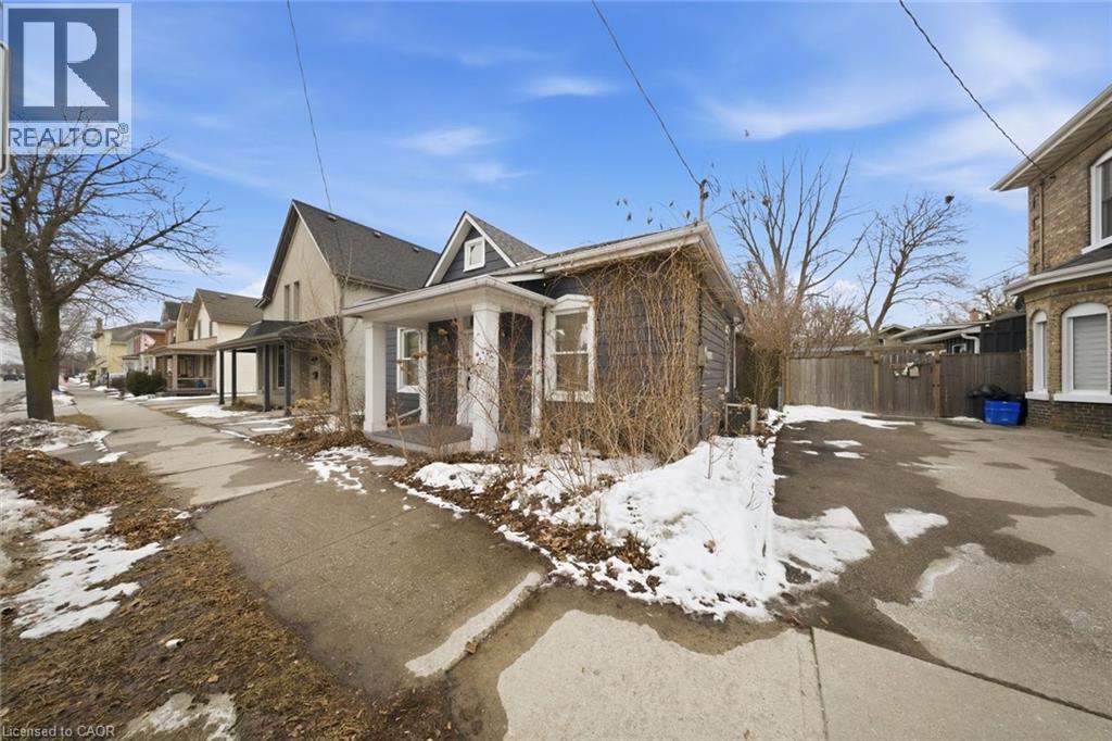 194 Brant Avenue, Brantford, Ontario  N3T 3H9 - Photo 6 - 40812892