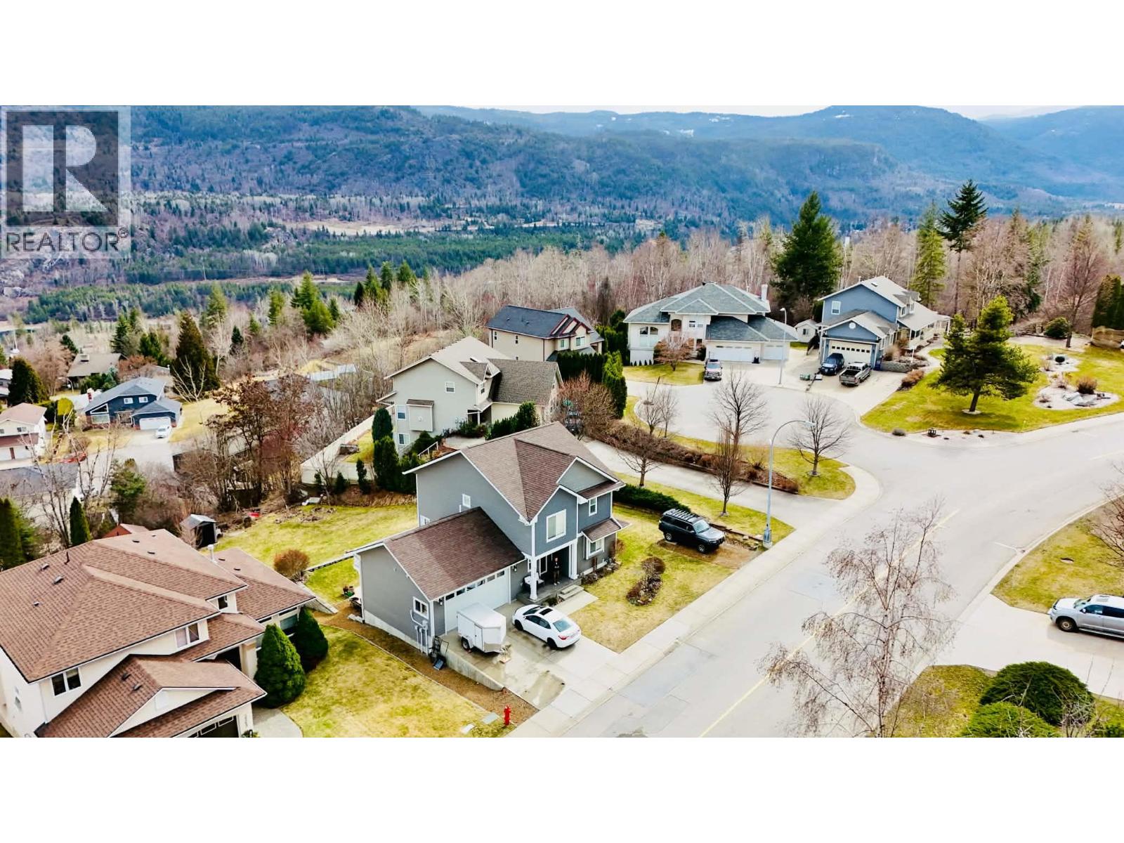 3583 14th Avenue, Castlegar, British Columbia  V1N 4J2 - Photo 2 - 10379202