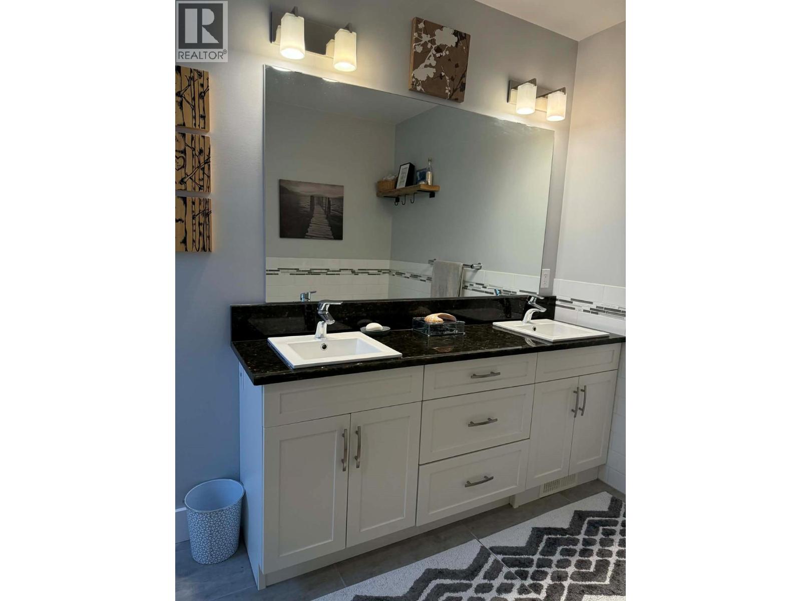 3583 14th Avenue, Castlegar, British Columbia  V1N 4J2 - Photo 29 - 10379202