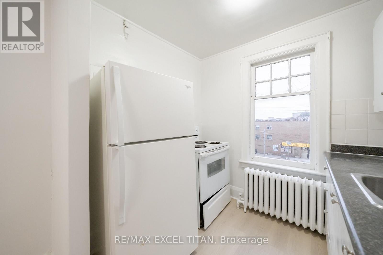 39 - 4 Kingston Road, Toronto (Woodbine Corridor), Ontario  M4L 2S4 - Photo 9 - E12893784