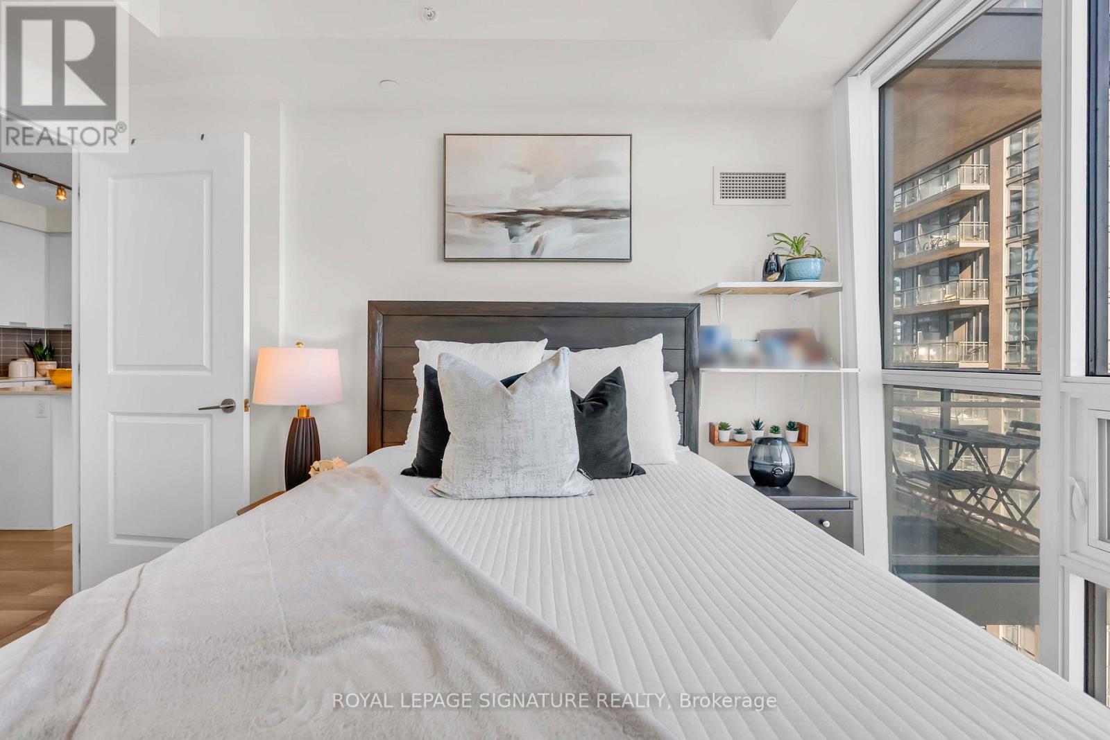 1811 - 5033 Four Springs Avenue, Mississauga, Ontario  L5R 0G6 - Photo 12 - W12735670