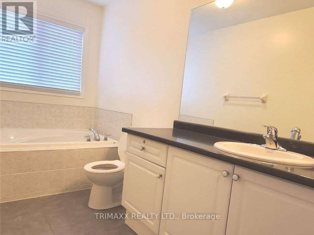 25 Agava Street, Brampton, Ontario  L7A 4S5 - Photo 11 - W12882522