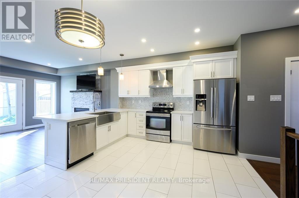 212 Weir Street N, Hamilton, Ontario  L8H 5G3 - Photo 10 - X12893762