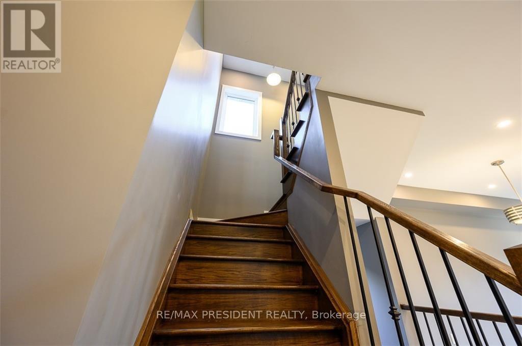 212 Weir Street N, Hamilton, Ontario  L8H 5G3 - Photo 16 - X12893762