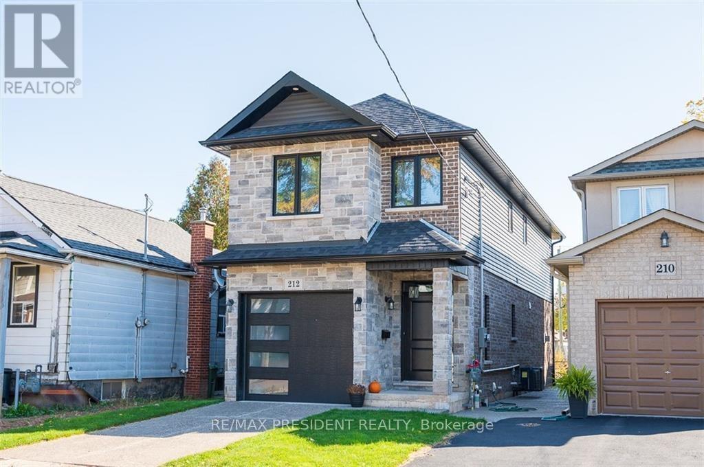 212 Weir Street N, Hamilton, Ontario  L8H 5G3 - Photo 3 - X12893762