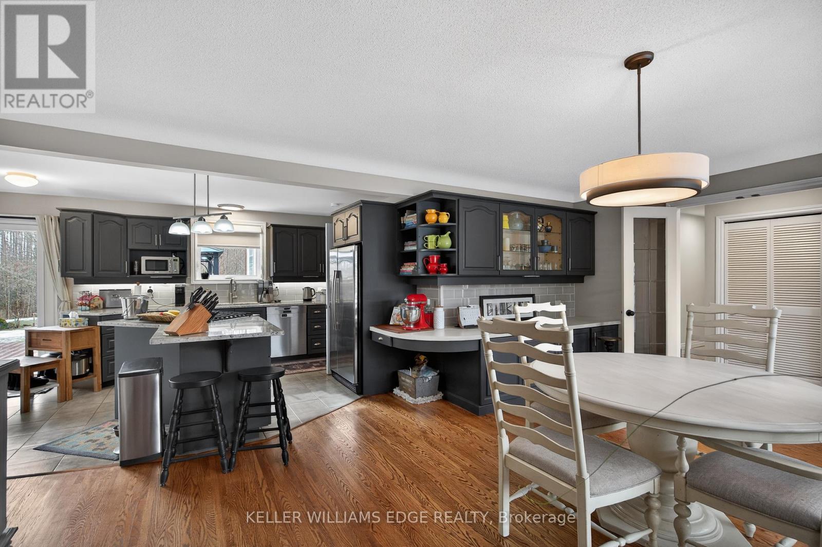 484 11th Concession Road E, Hamilton, Ontario  L8B 1J1 - Photo 11 - X12893766