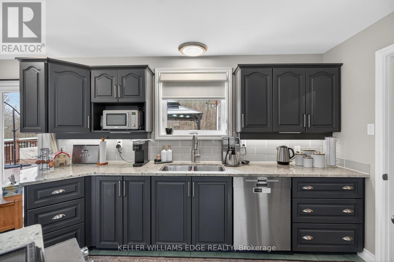 484 11th Concession Road E, Hamilton, Ontario  L8B 1J1 - Photo 15 - X12893766