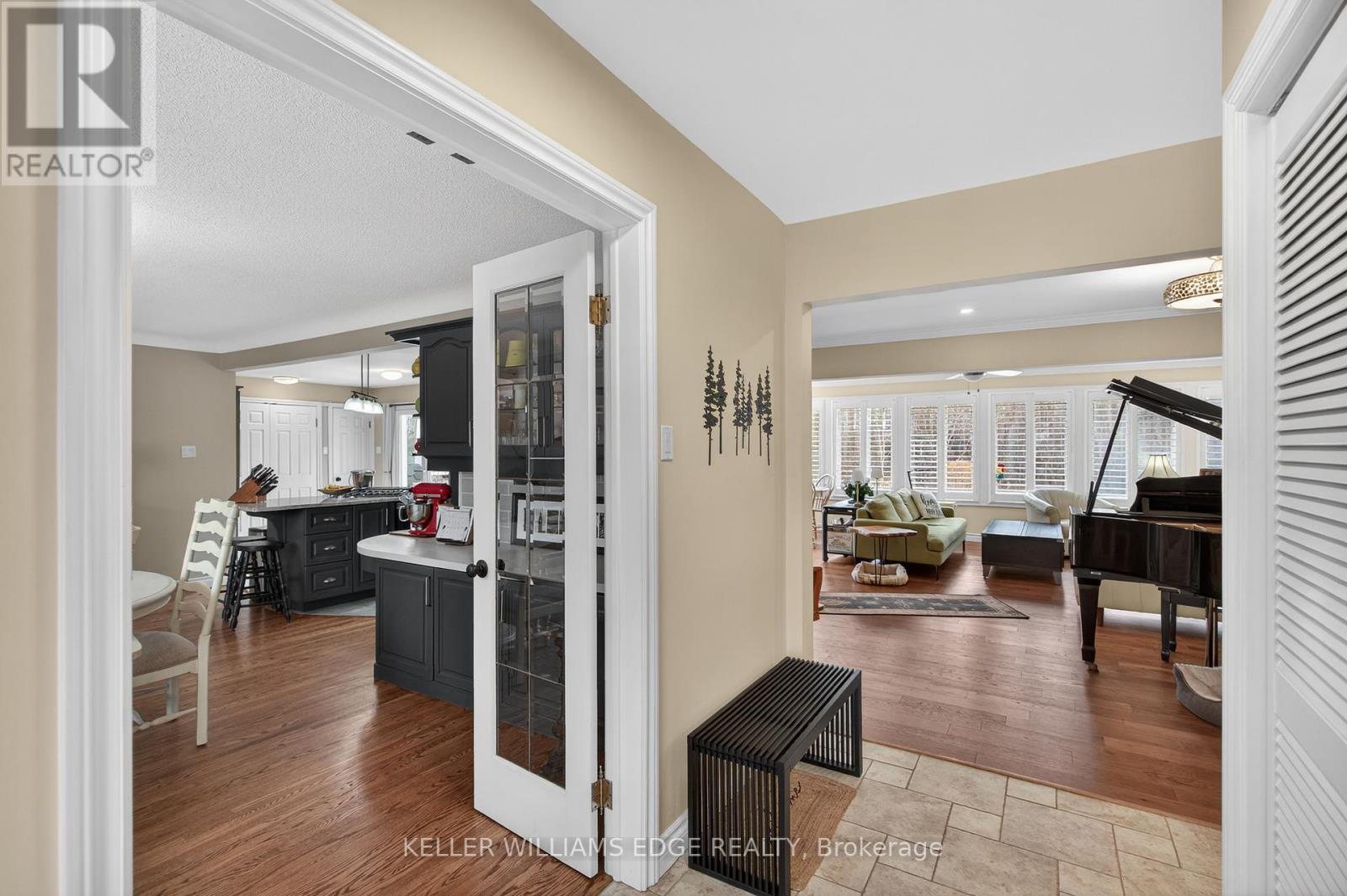 484 11th Concession Road E, Hamilton, Ontario  L8B 1J1 - Photo 6 - X12893766