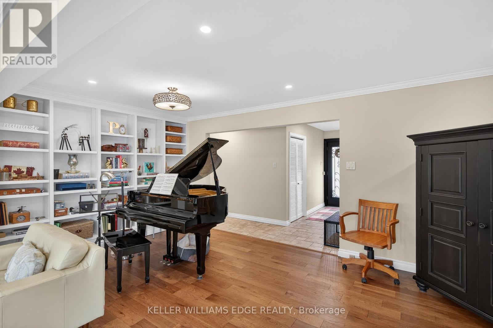 484 11th Concession Road E, Hamilton, Ontario  L8B 1J1 - Photo 8 - X12893766