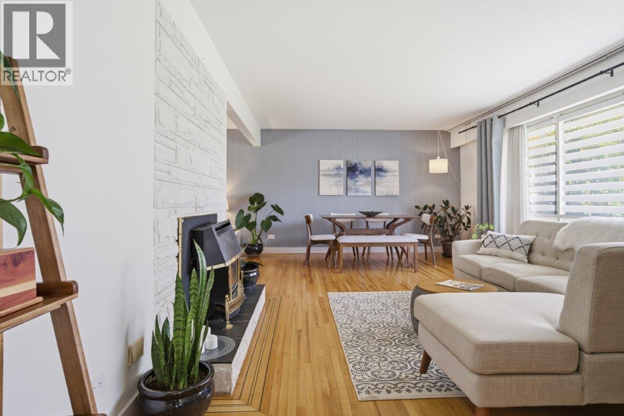 1856 Windermere Avenue, Port Coquitlam, British Columbia  V3B 2K4 - Photo 6 - R3089665