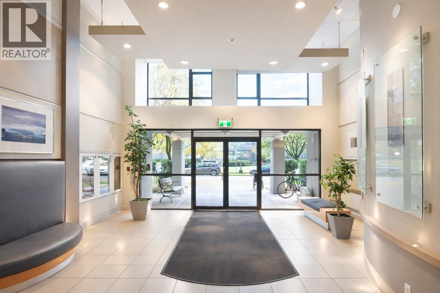 1407 3520 Crowley Drive, Vancouver, British Columbia  V5R 6G9 - Photo 3 - R3100882