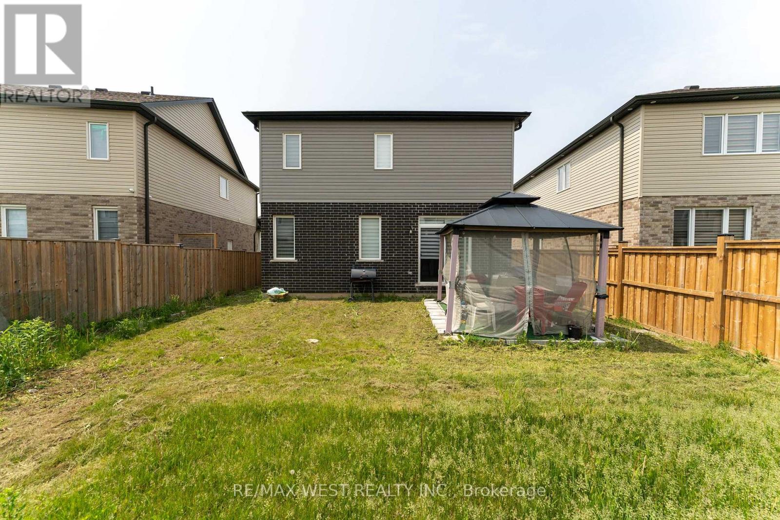 301 Freure Drive, Cambridge, Ontario  N1S 0B5 - Photo 33 - X12685888