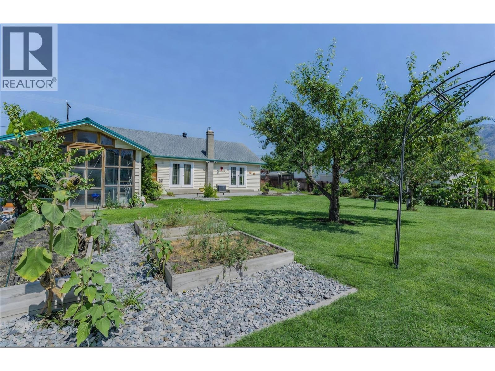 8901 92nd Avenue, Osoyoos, British Columbia  V0H 1V2 - Photo 37 - 10379706