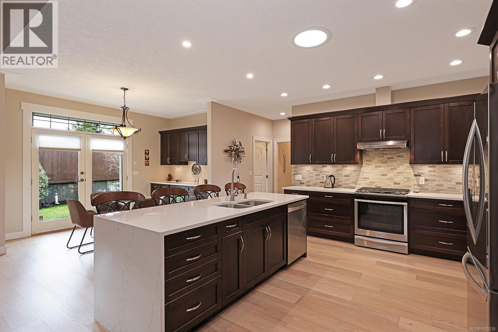 447 Gardener Way, Comox, British Columbia  V9M 0B4 - Photo 7 - 1029238