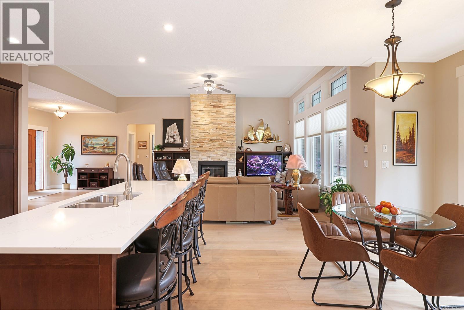 447 Gardener Way, Comox, British Columbia  V9M 0B4 - Photo 11 - 1029238